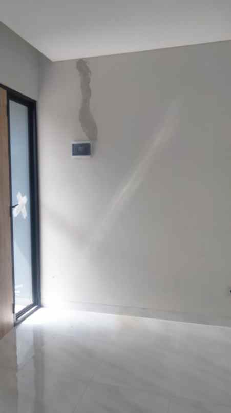 dijual rumah kelapa dua depok