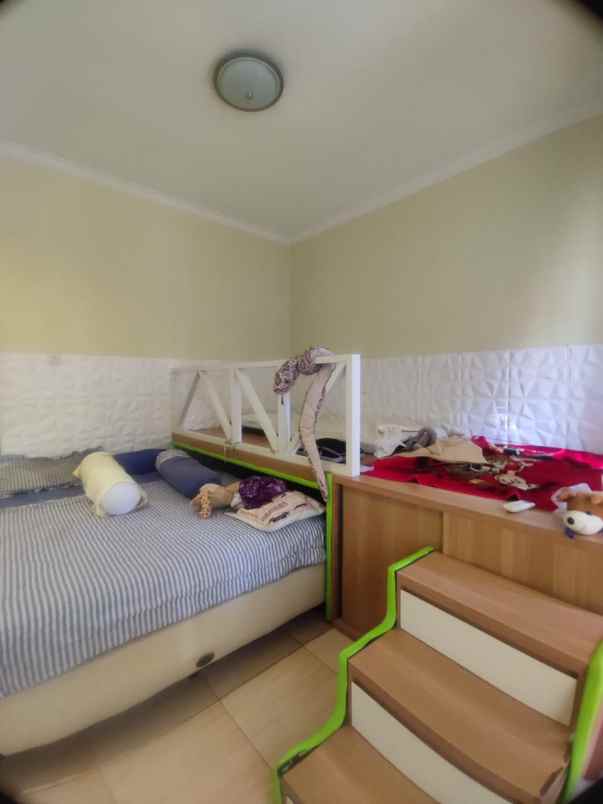 dijual rumah kelapa gading