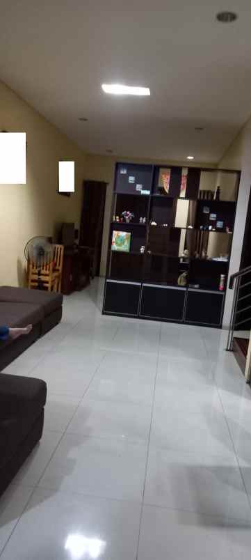 dijual rumah kelapa kuning pondok kelapa