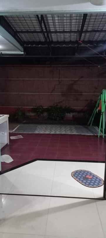 dijual rumah kelapa kuning pondok kelapa