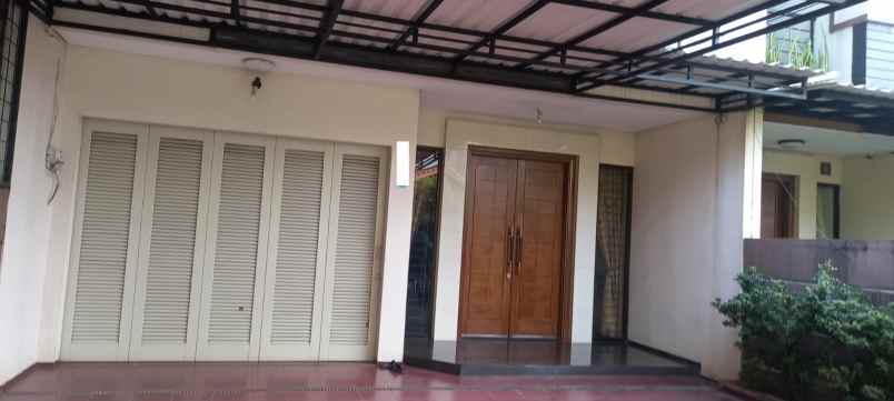 dijual rumah kelapa kuning pondok kelapa