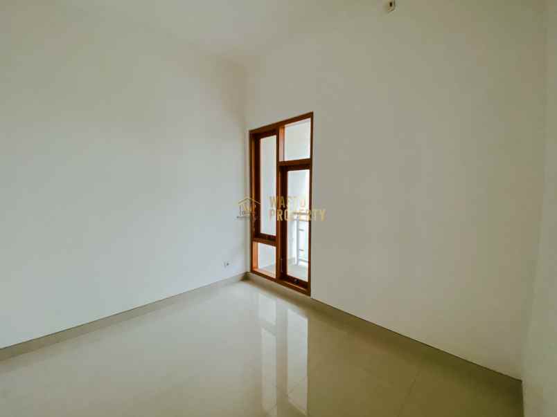 dijual rumah kenayan wedomartani kec