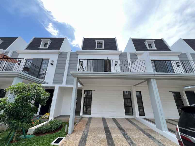 dijual rumah keppel land metland