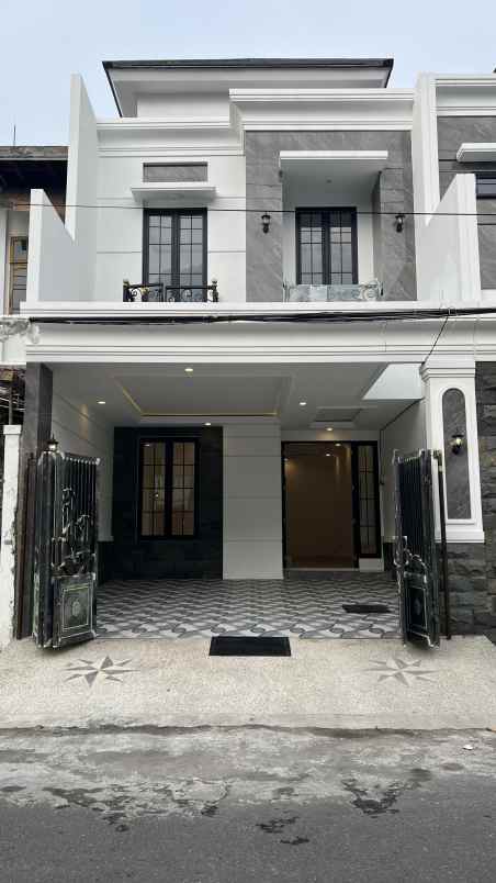 dijual rumah kertajaya indah