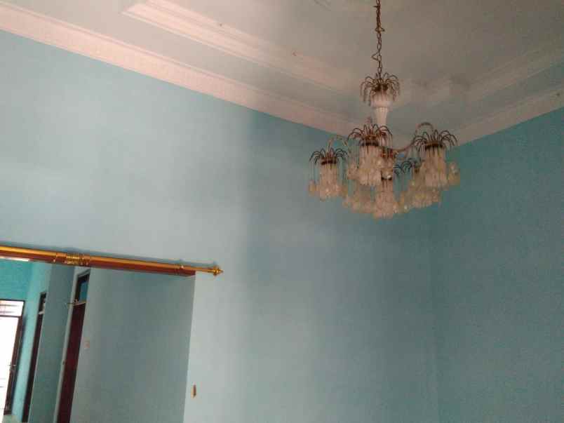 dijual rumah kerten laweyan surakarta