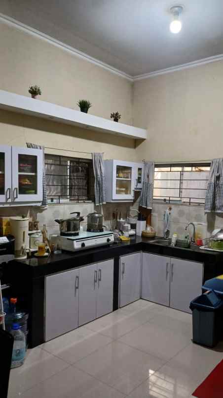 dijual rumah komp setra dago antapani