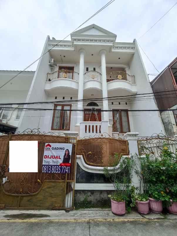 dijual rumah komp walikota gading