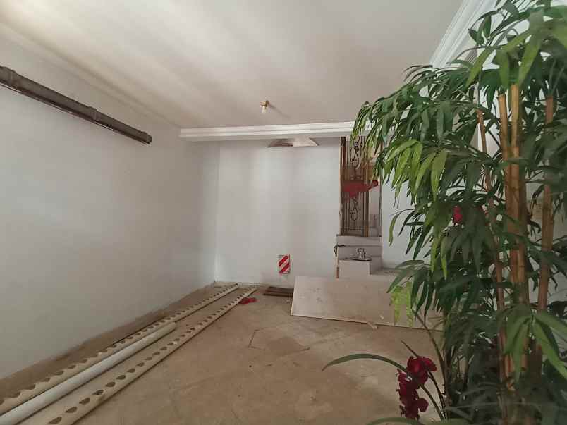 dijual rumah komp walikota gading