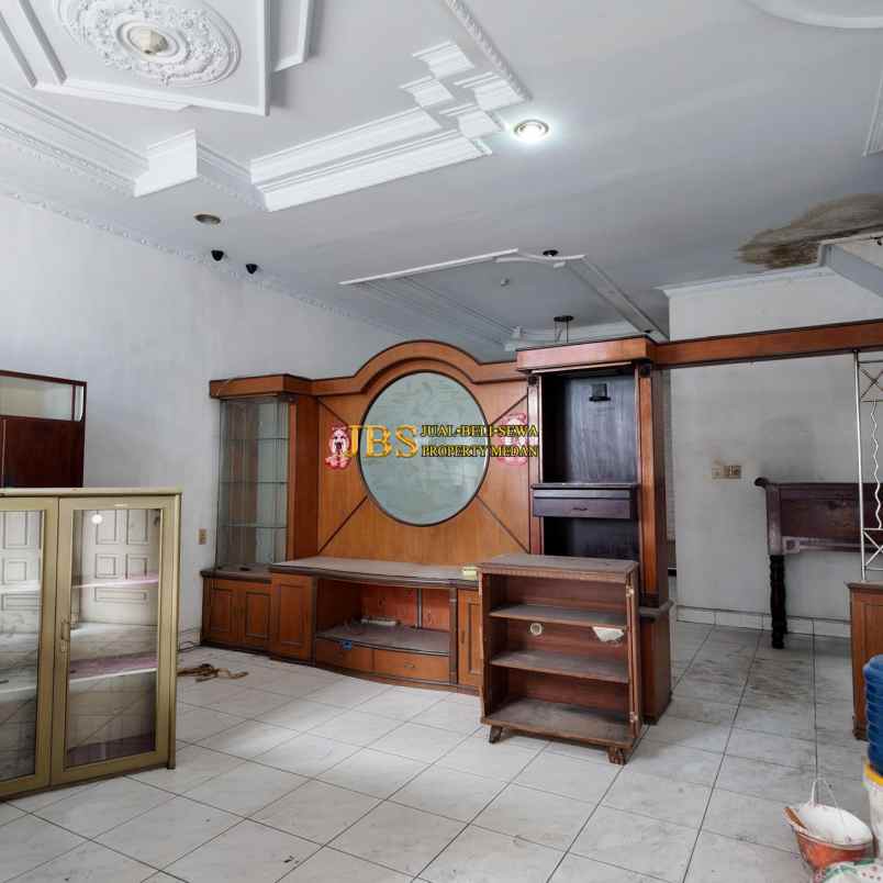 dijual rumah komplek cemara hijau jalan