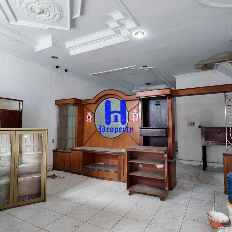 dijual rumah komplek cemara hijau jalan