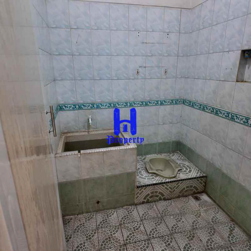 dijual rumah komplek cemara hijau jalan