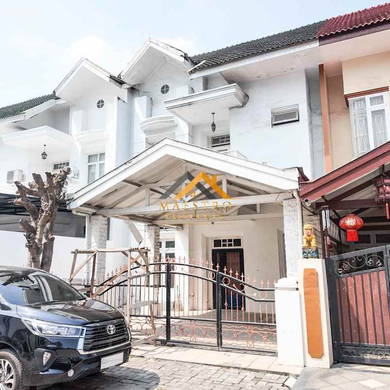 dijual rumah komplek cemara hijau jalan