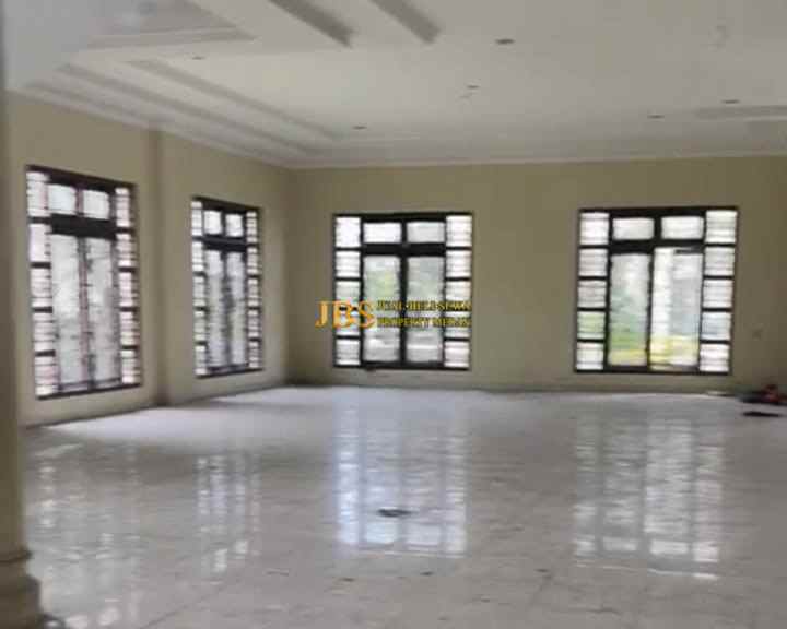 dijual rumah komplek citra garden