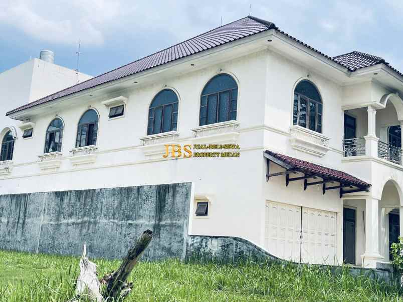 dijual rumah komplek citra garden