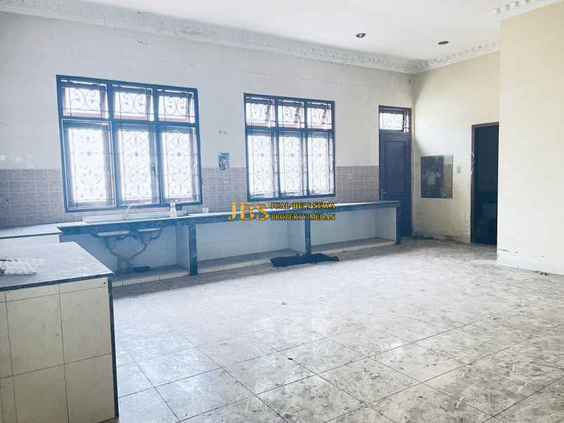 dijual rumah komplek citra garden
