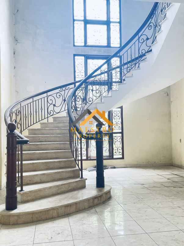 dijual rumah komplek citra garden