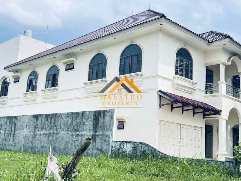 dijual rumah komplek citra garden
