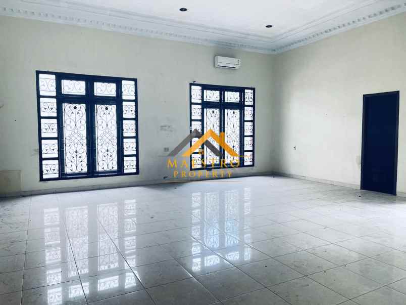 dijual rumah komplek citra garden