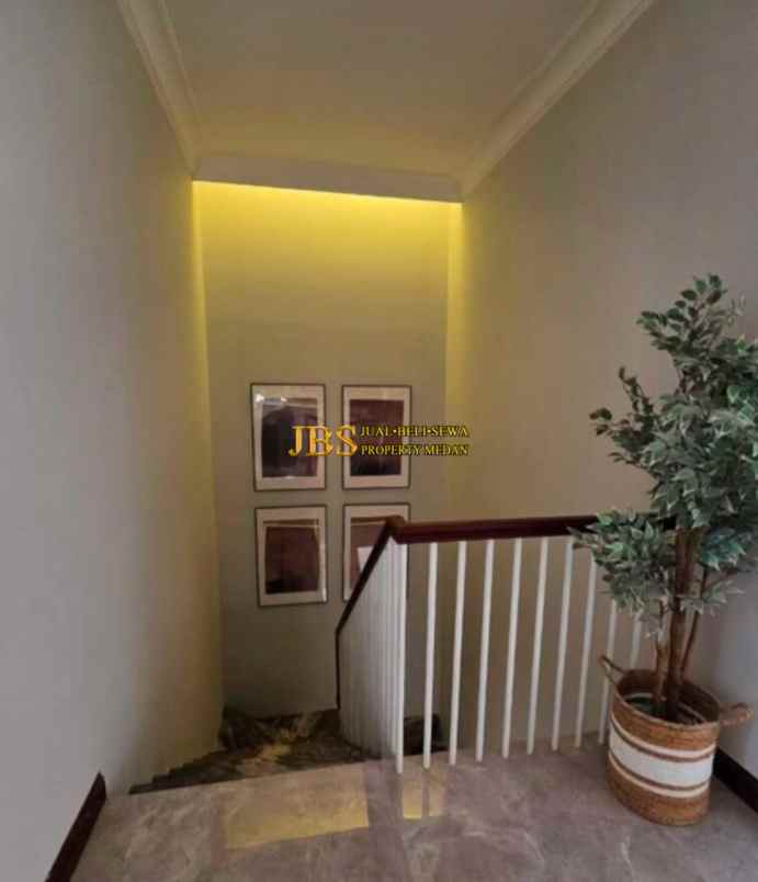 dijual rumah komplek citraland gama