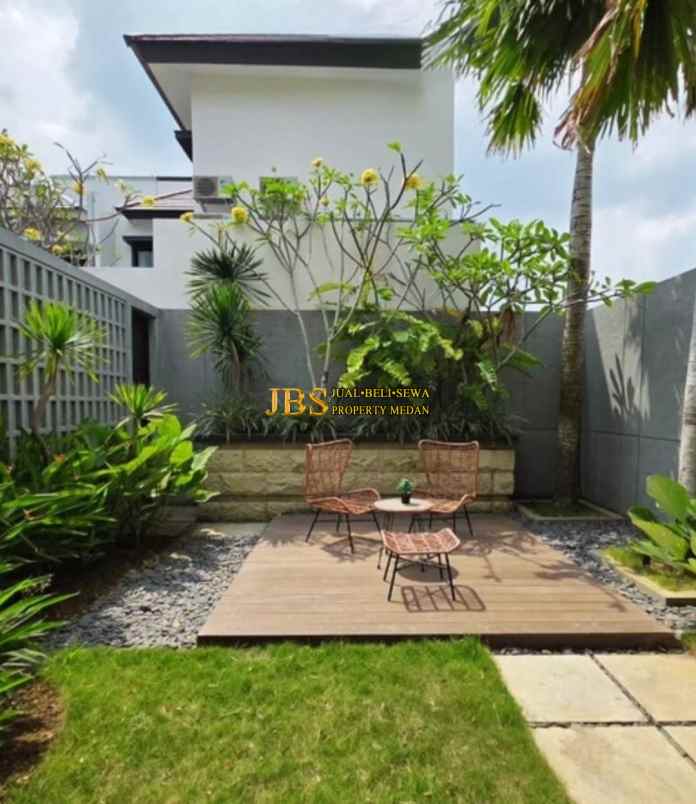 dijual rumah komplek citraland gama
