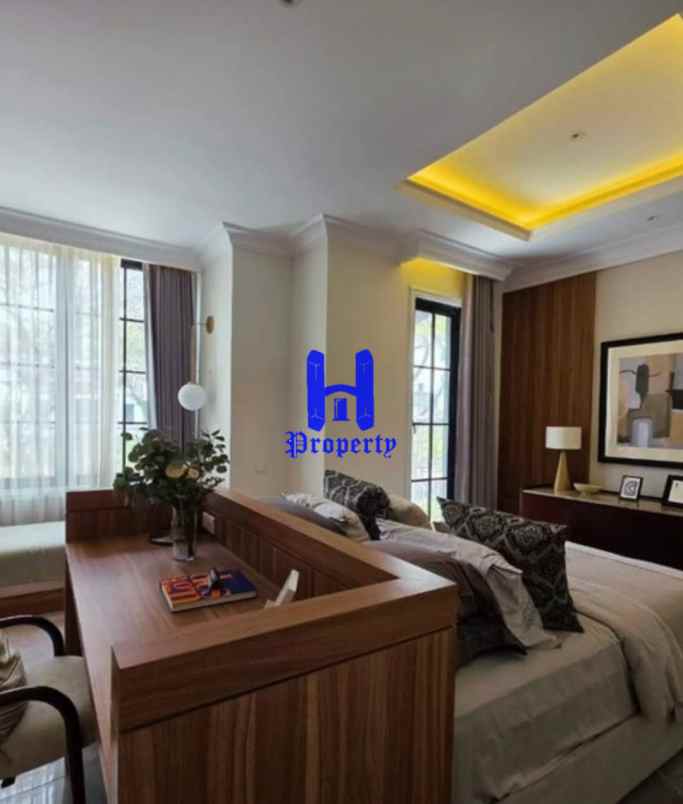 dijual rumah komplek citraland gama