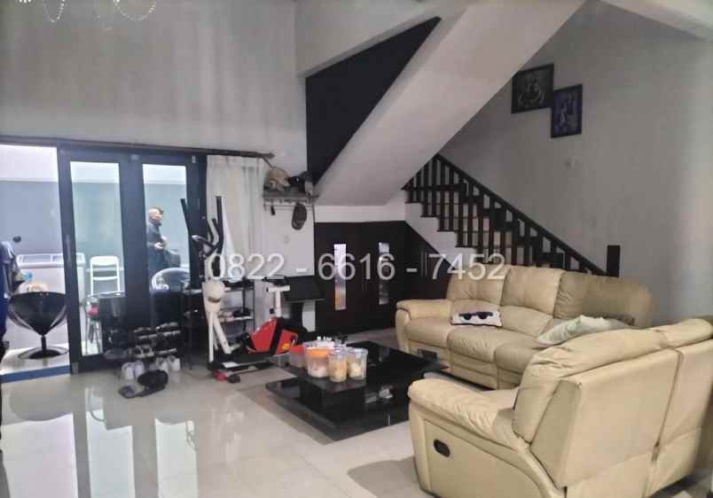 dijual rumah komplek gegerkalong