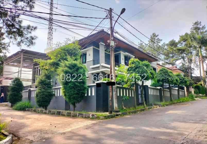 dijual rumah komplek gegerkalong