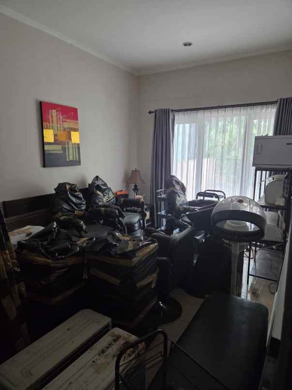 dijual rumah komplek golf arcamanik