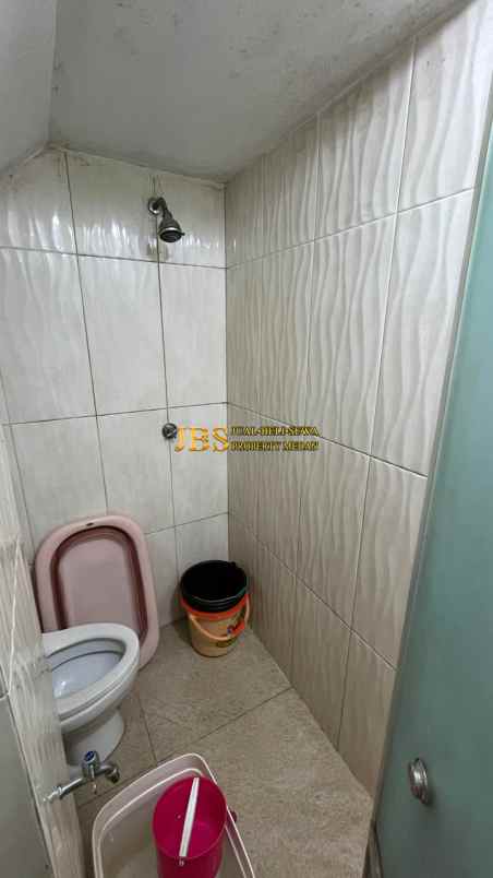 dijual rumah komplek krakatau palace 1