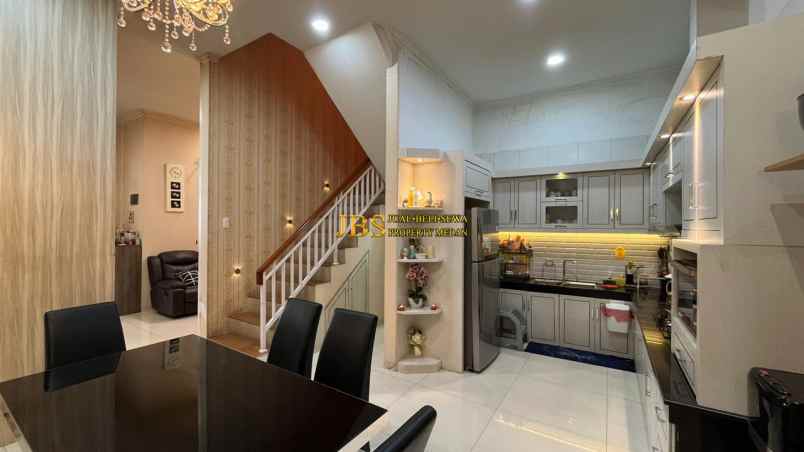 dijual rumah komplek krakatau palace 1