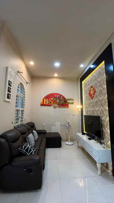 dijual rumah komplek krakatau palace 1