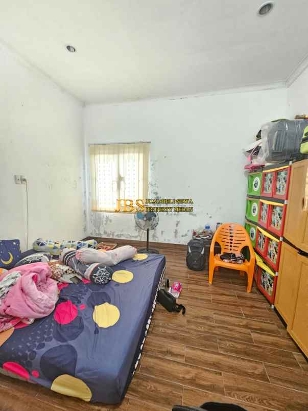 dijual rumah komplek mentari abadi