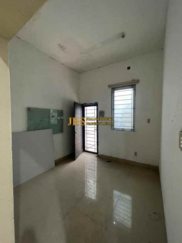 dijual rumah komplek mutiara residence