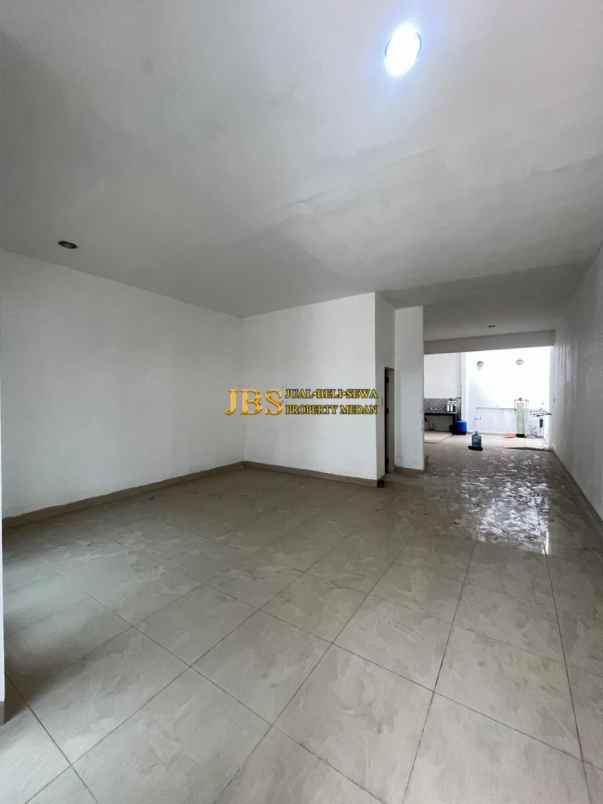 dijual rumah komplek mutiara residence