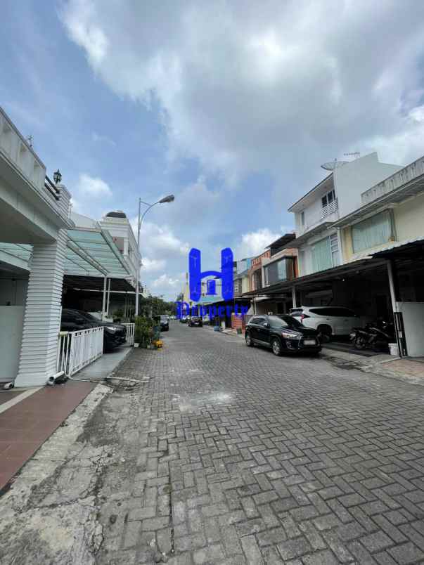 dijual rumah komplek mutiara residence