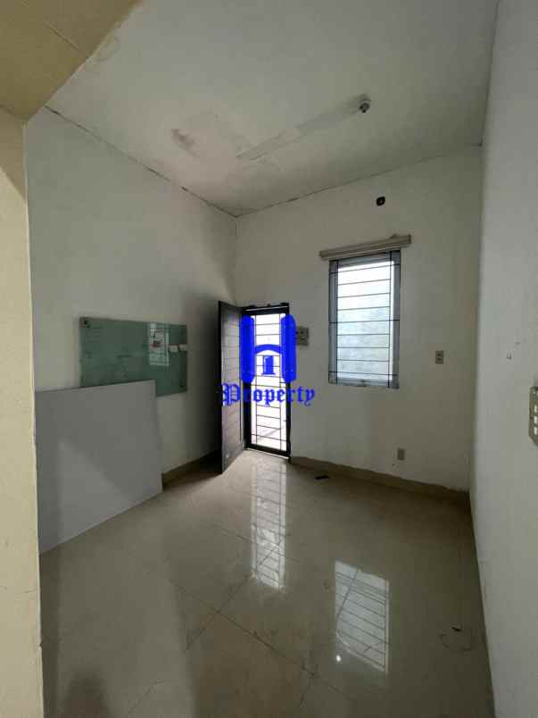 dijual rumah komplek mutiara residence