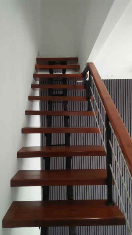 dijual rumah komplek pasir pogor