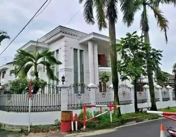 dijual rumah komplek perumahan kavling