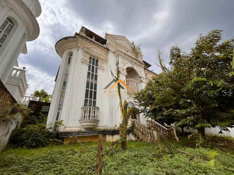 dijual rumah komplek royal sumatera