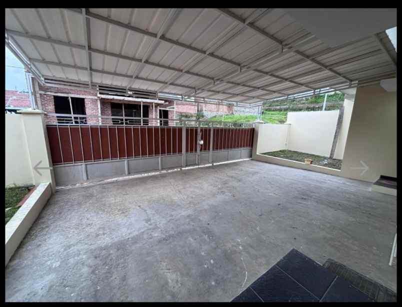 dijual rumah kota baru padalarang