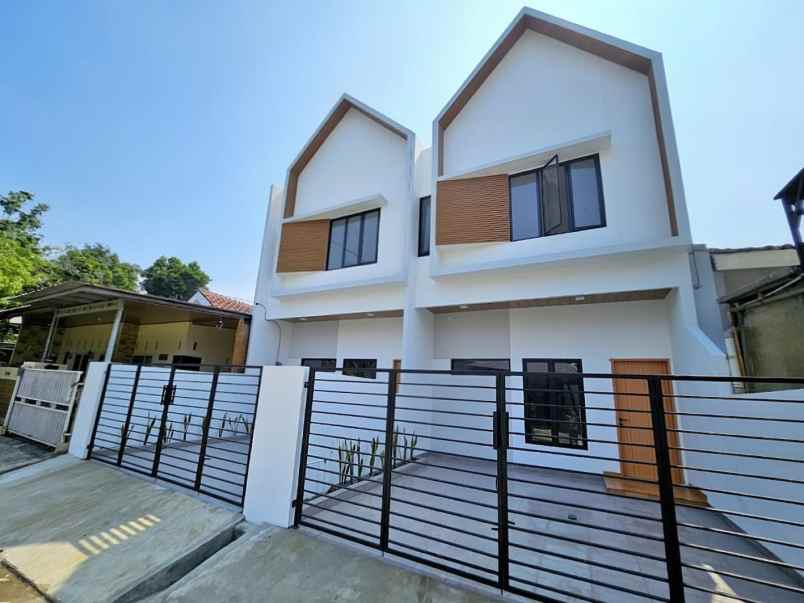 dijual rumah kota harapan indah bekasi