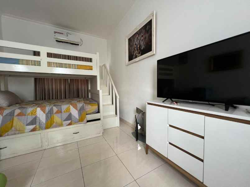 dijual rumah kota wisata cibubur