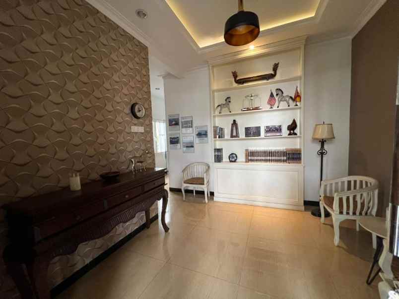 dijual rumah kota wisata cibubur