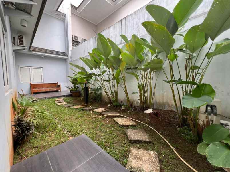 dijual rumah kota wisata cibubur