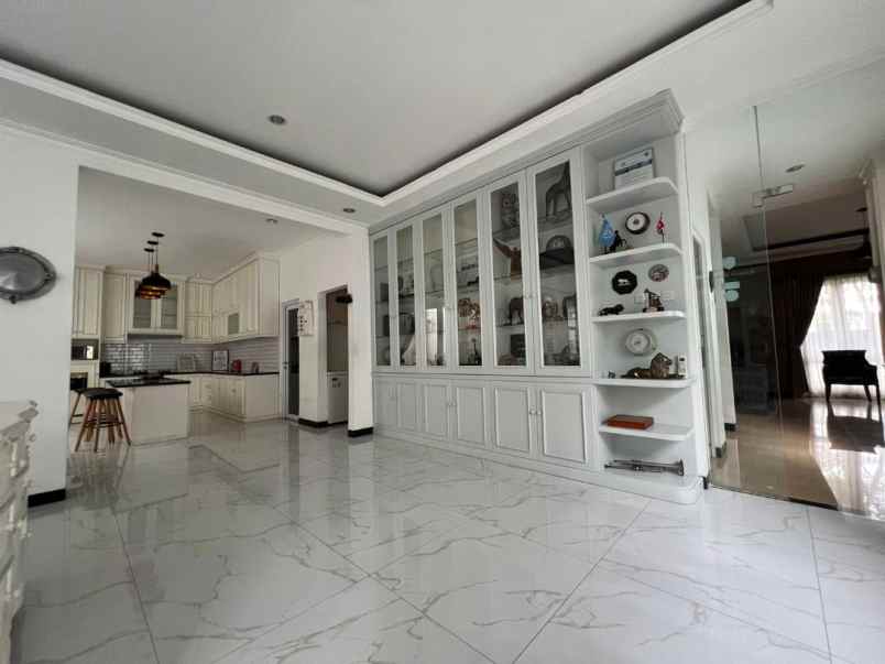 dijual rumah kota wisata cibubur