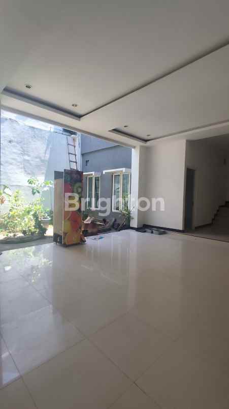 dijual rumah kupang baru