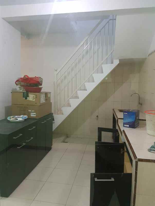 dijual rumah ladiva greenhill menganti