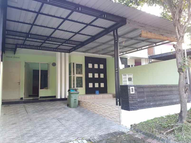 dijual rumah ladiva greenhill menganti