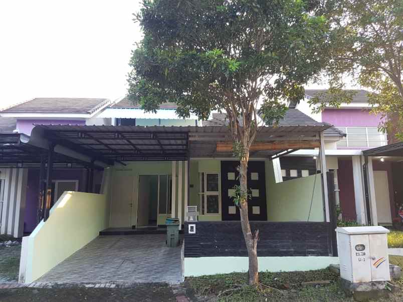 dijual rumah ladiva greenhill menganti