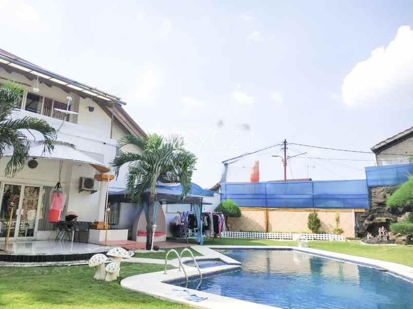 dijual rumah lebak bulus